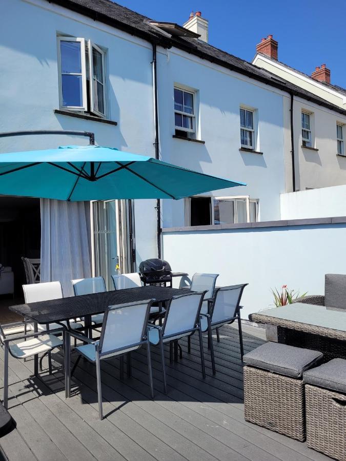 Central Modern Townhouse In Saundersfoot Villa Esterno foto