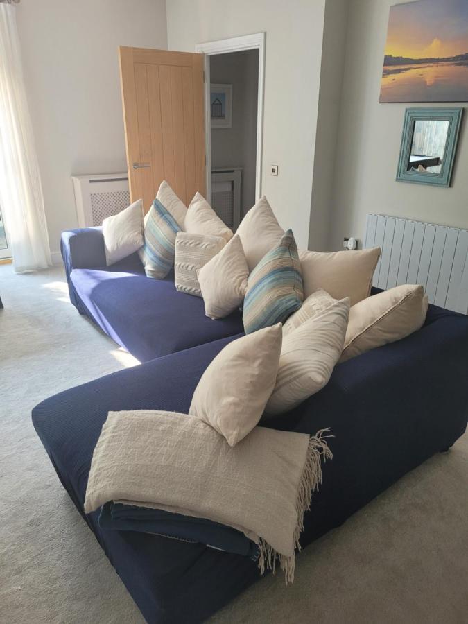 Central Modern Townhouse In Saundersfoot Villa Esterno foto