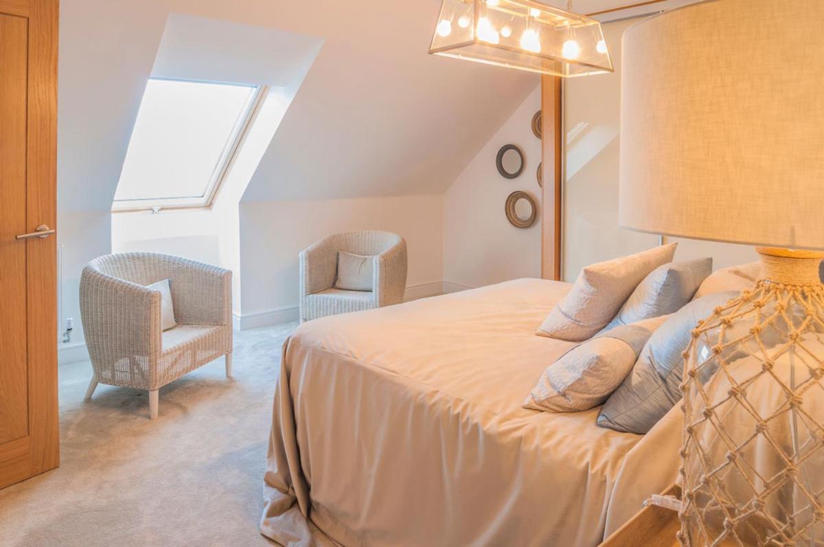 Central Modern Townhouse In Saundersfoot Villa Esterno foto