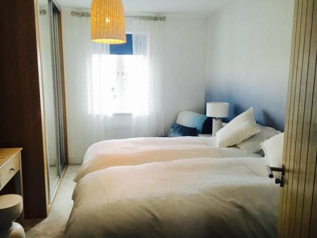 Central Modern Townhouse In Saundersfoot Villa Esterno foto
